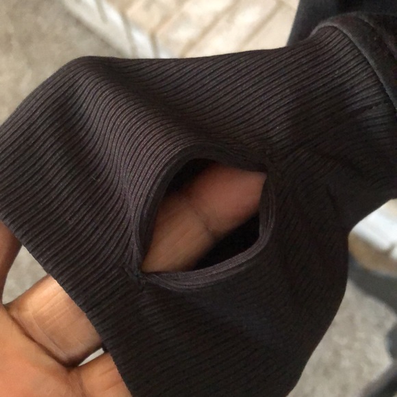 Fabletics Black Front Zip Hooded Thumb Holes Jacket size Small - Picture 13 of 16